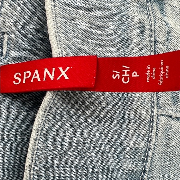 SPANX Women's Retro Light Wash Stretch Flare Jeans Size S - Picture 3 of 12